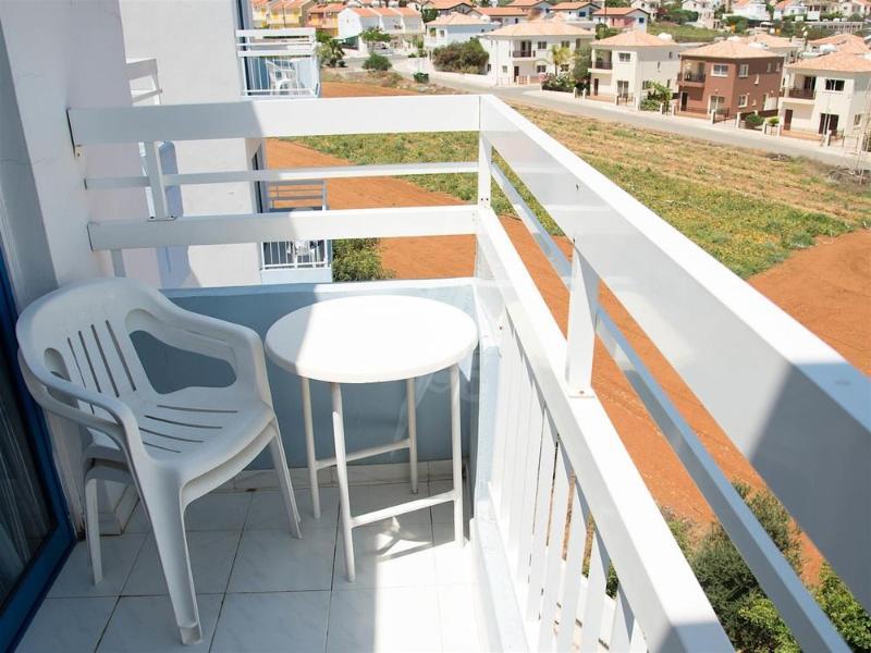 Polycarpia Hotel Pernera Buitenkant foto