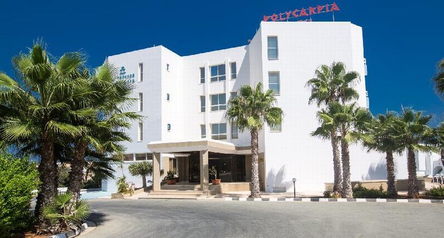 Polycarpia Hotel Pernera Buitenkant foto